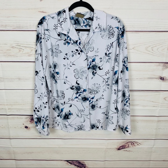 LAURA SCOTT Floral Blouse NWOT - Picture 2 of 7